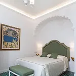 Lux 2br In View Terrace & Pool