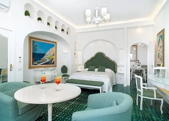 Lux 2br In View Terrace & Pool Apartment