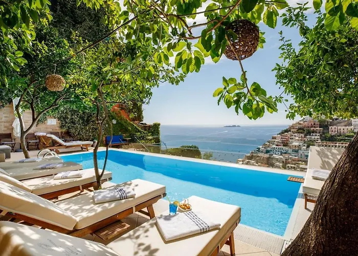 Lux 2br In View Terrace & Pool Apartment