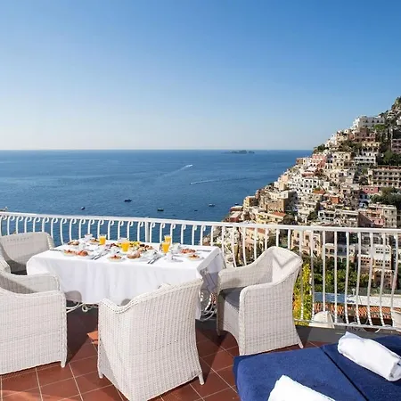Апартаменти Lux 2br In View Terrace & Pool
